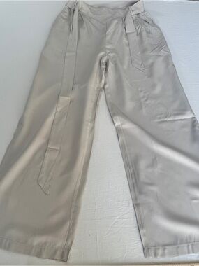 Tie-Waist Wide-Leg Pants in Light Taupe